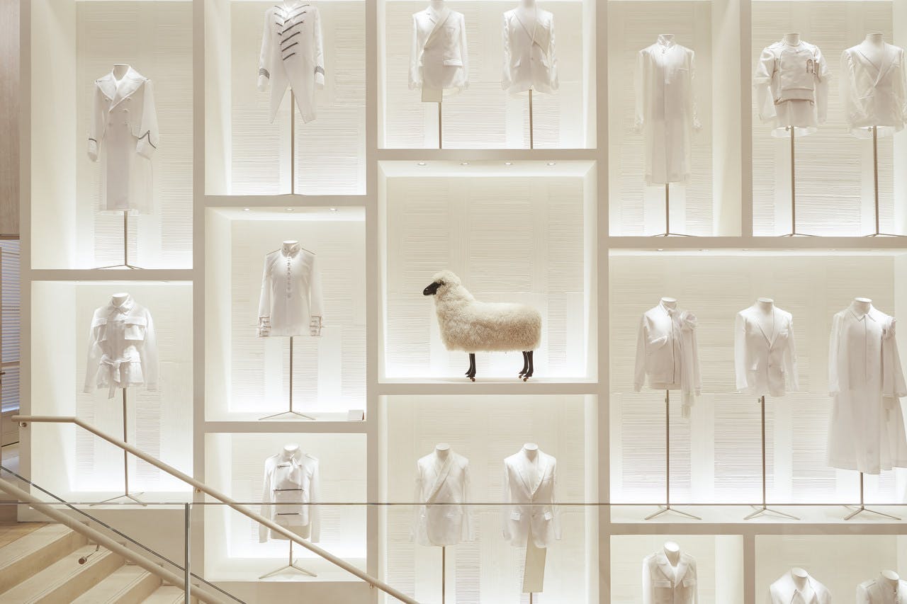 Dior homenageia seu criador com uma exposição em Paris