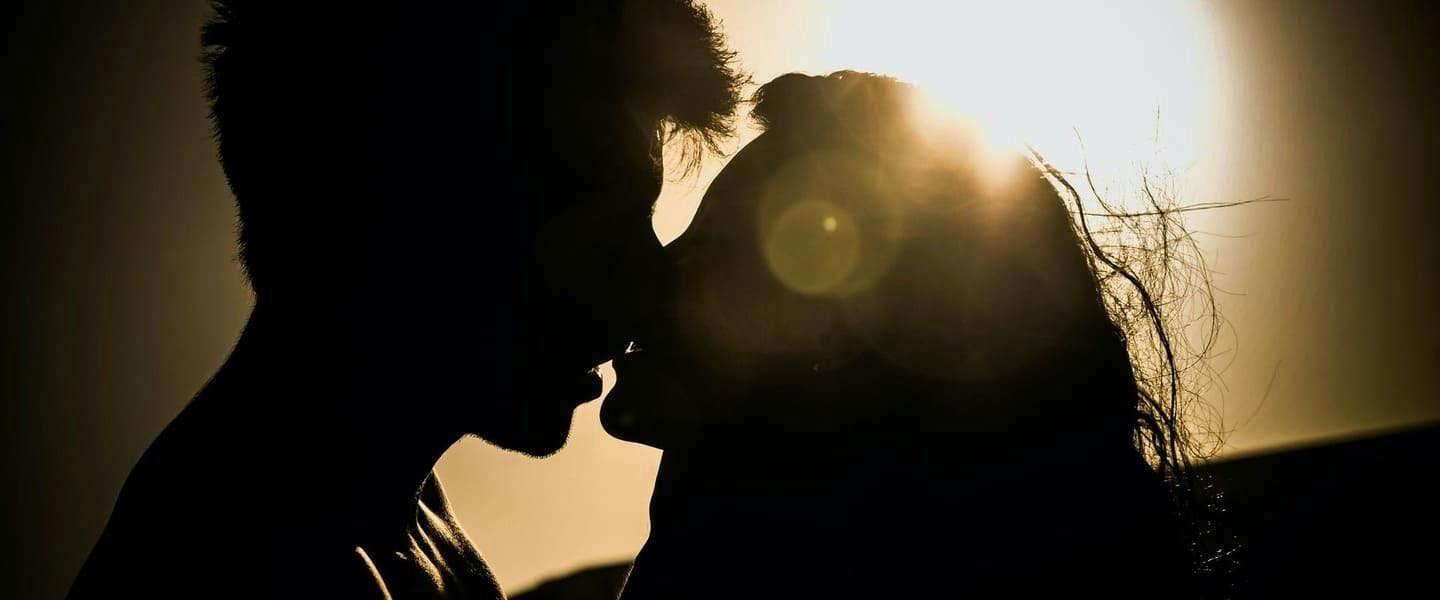 flare light kissing kiss person human sunlight
