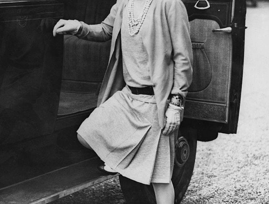 bw65041 j156712306 car day diry 16601 embarking fashion designer gloves hat necklace one woman only outdoors smiling standing biarritz clothing apparel person human