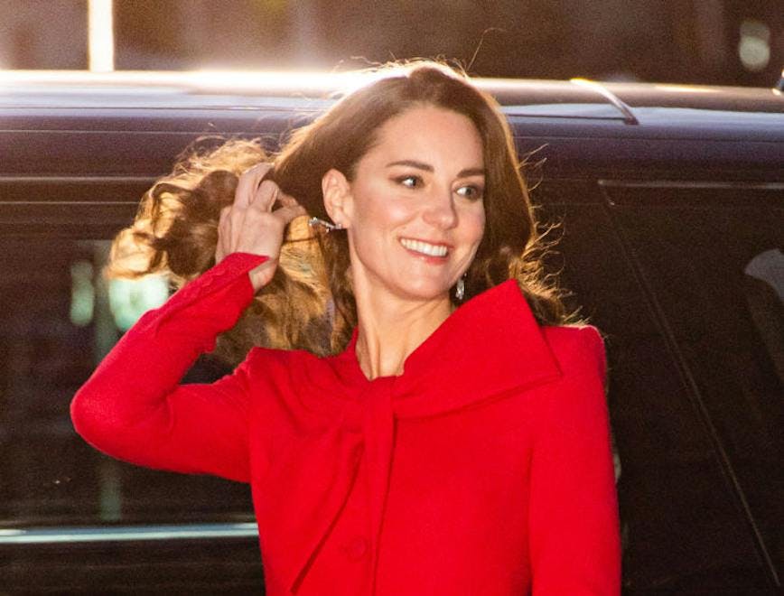 Kate Middleton com look Catherine Walker (Foto: Getty Images)