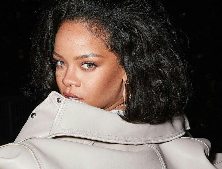 Mansão de Rihanna em Beverly Hills