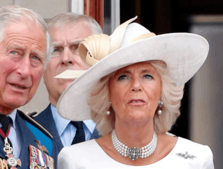 Príncipe Charles, Camila Parker-Bowles e rainha Elizabeth II (Foto: Getty Images)