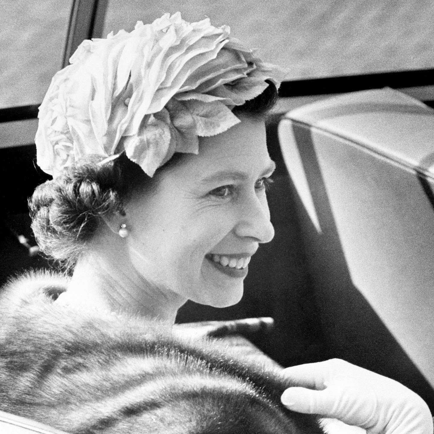 Rainha Elizabeth II (Foto: reprodução/instagram @dukeandduchessofcambridge)