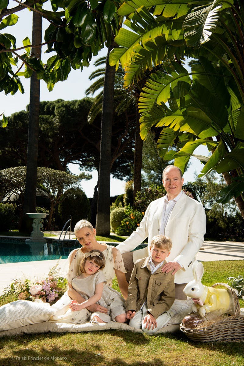 Princesa Charlene reunida com a família (Foto: Eric Mathon/Prince Palace of Monaco)