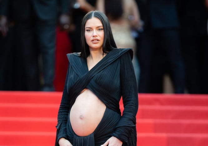 Adriana Lima grávida em Cannes (Foto: Getty Images)