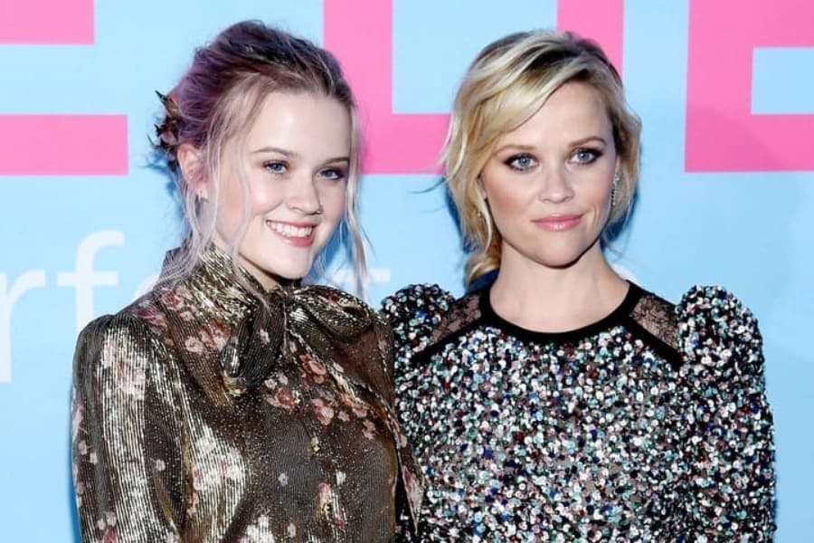 Ava Phillippe e a mãe Reese Witherspoon