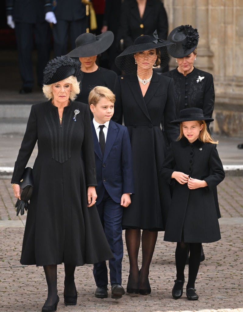 Camilla, Meghan, George, Kate, Charlotte e Sophie (Foto: Getty Images)