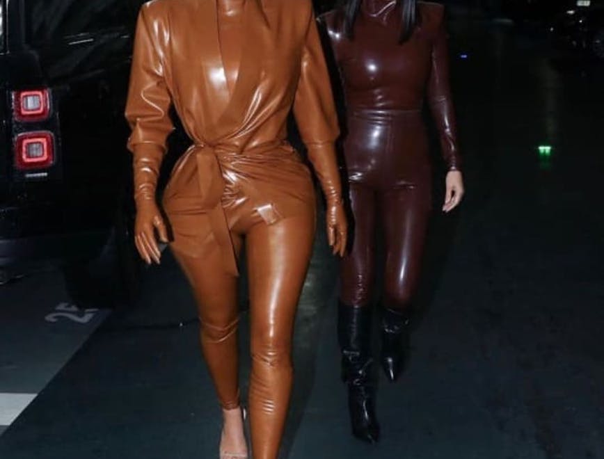 Kourtney e Kim Kardashian