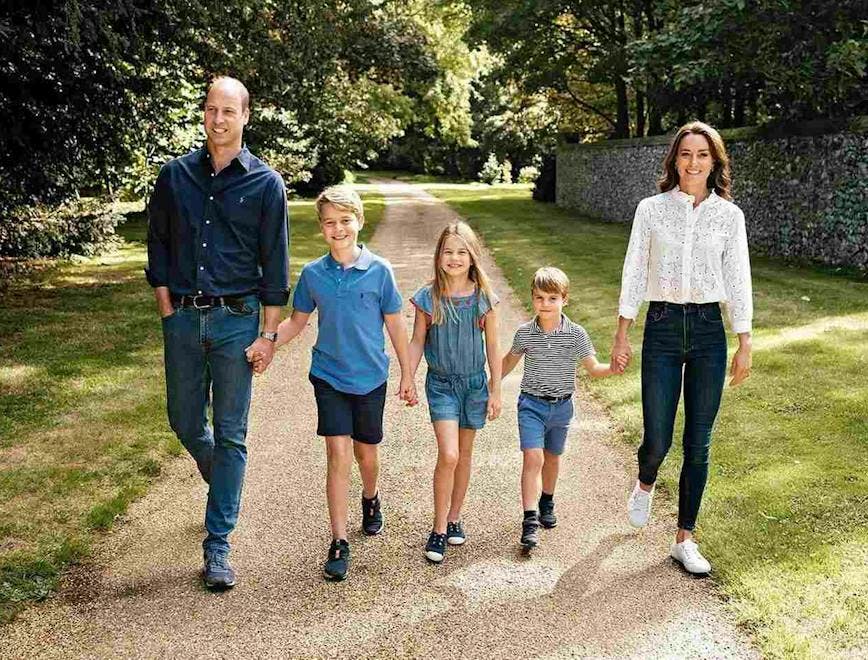 Príncipe William e Kate Middleton com os filhos (Foto: Divulgação/Matt Porteous)