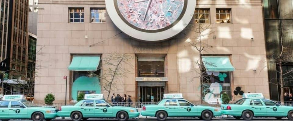Os táxis de Nova York estão em azul Tiffany!