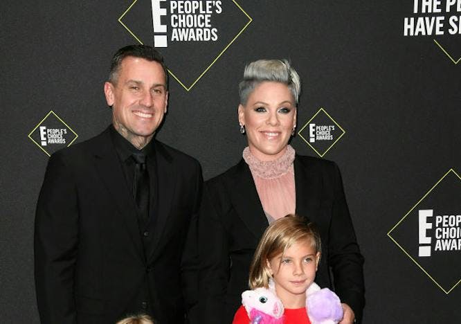 Carey Hart, Pink e os filhos Willow e Jameson (Foto: Getty Images)