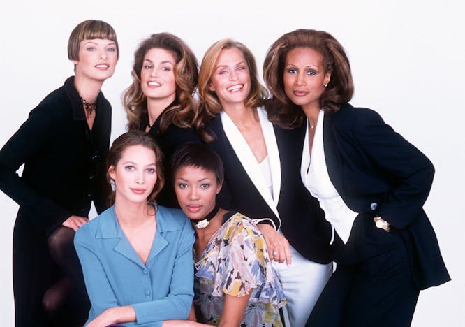 Linda Evangelista, Cindy Crawford, Lauren Hutton, Beverly Johnson, Christy Turlington e Naomi Campbell em 1993 - (Foto: Getty Images)