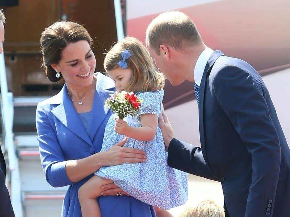 Kate Middleton,príncipe Wiilian e Charlotte