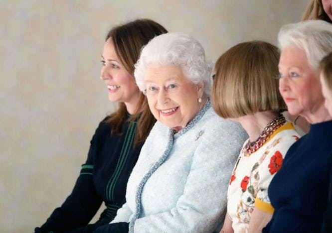 Rainha Elizabeth II durante a London Fashion Week