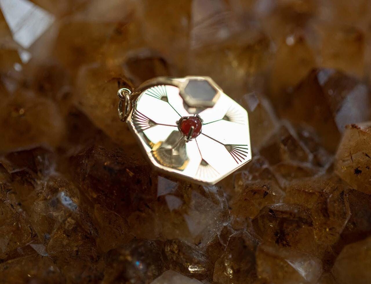 accessories crystal jewelry mineral diamond gemstone quartz locket pendant